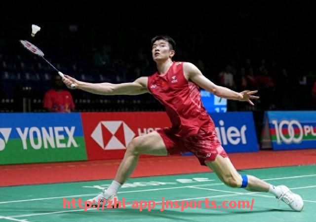 江南体育APP下载-英超西汉姆联球队队服设计及演变历史介绍