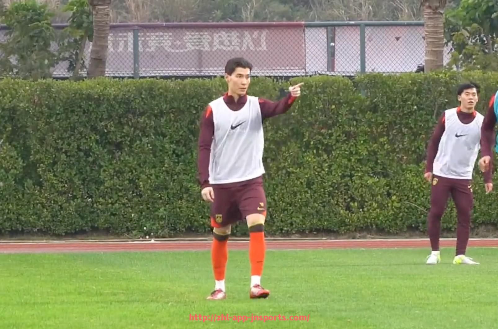 江南体育APP下载-法甲赛季中期球员表现评估:中期评估法甲球员本赛季表现与进步